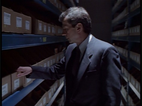 X-Files - Intégrale DVD (S01E01 : Pilot / Nous ne sommes pas seuls)