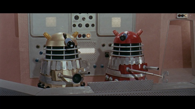 Les Daleks envahissent la Terre (1966) de Gordon Flemyng - Édition StudioCanal 2013 (UK) - Capture Blu-ray